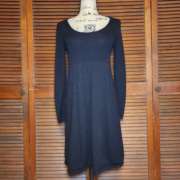 Boden | Dresses | Boden Black Wool Scoop Neck Long Sleeve Mini Sweater Dress Womens Size Medium 2 | Poshmark Boden | Dresses | Boden Black Wool Scoop Neck Long Sleeve Mini Sweater Dress Womens Size Medium 2 | Poshmark